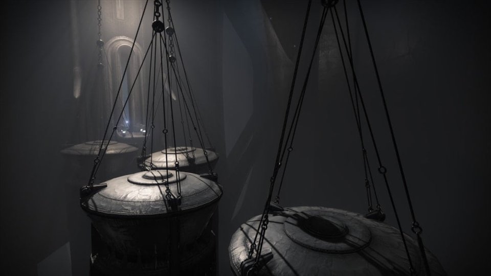 Le Crux : des plateformes suspendues dans le noir