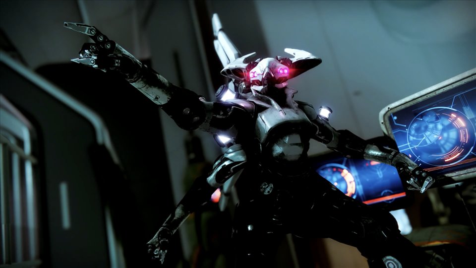 Atraks-1, Déchue au corps d'Exo, devant des écrans bleus